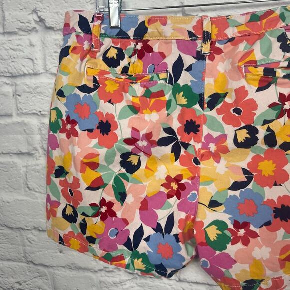 John's Bay Floral Shorts Women Size 16 - Picture 6 of 7